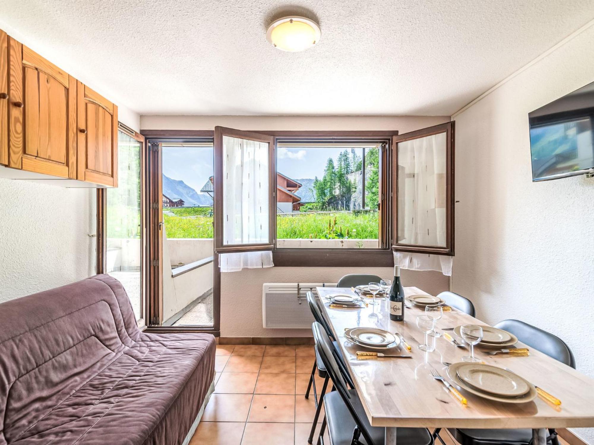 Apartment Les Olympiques - Tignes 1800-4 By Interhome Les Boisses Exterior photo